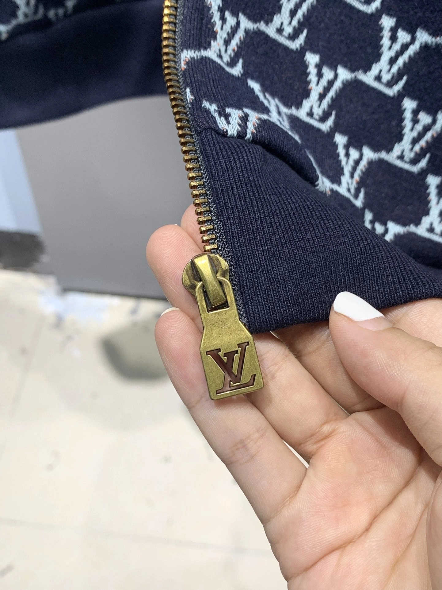 wg.luxury- 8V oversized item:D-F431J5508